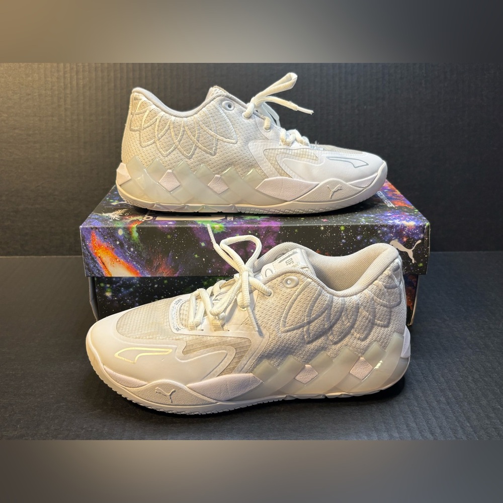 Puma Lamelo Ball Mb.01 Shoe Junior Youth Size 7 Lo Triple White 376941 04